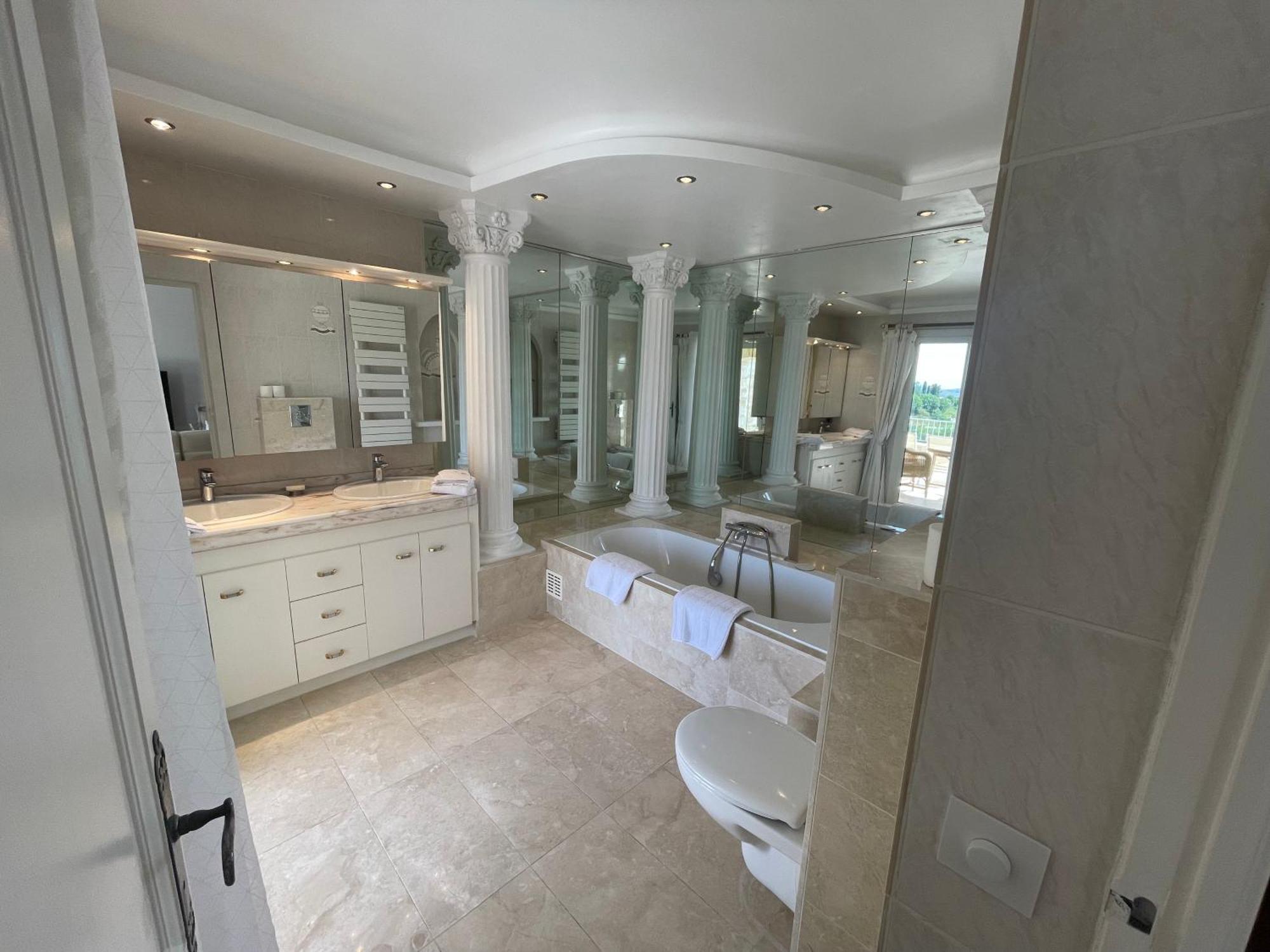 La Bergerie B&B Ванс Екстер'єр фото